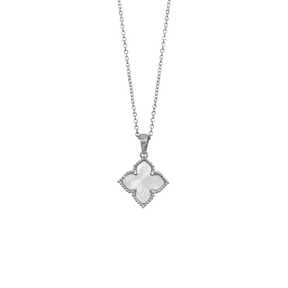 NWOT Necklace Flower Mother Of Pearl